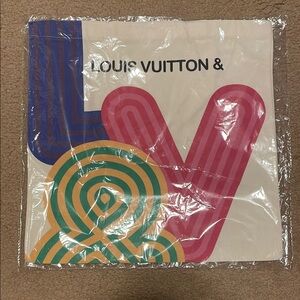 Louis Vuitton Multicolor Graphic 
Exhibition VIP Tote